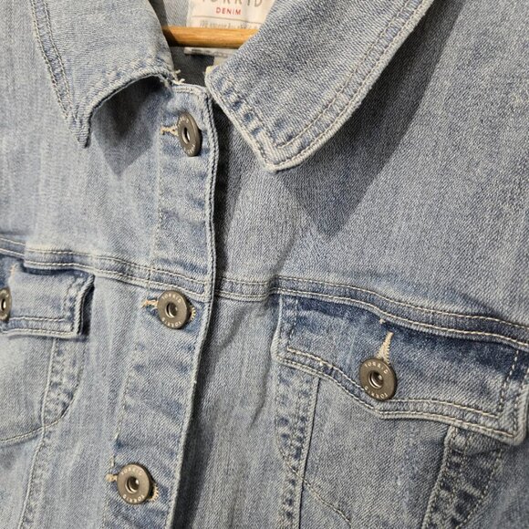 Torrid Crop Denim Jacket Light Wash Sz 3X Stretch 3/4 Sleeve Button Up Collared - Picture 2 of 12